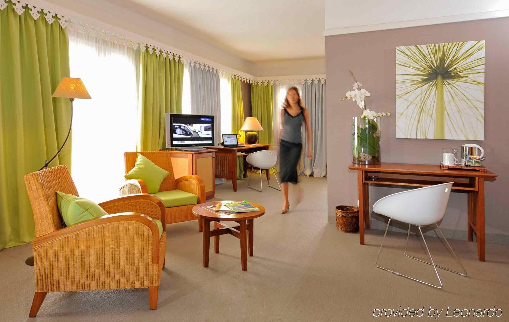 Hotel Exsel Creolia Saint-Denis Room photo